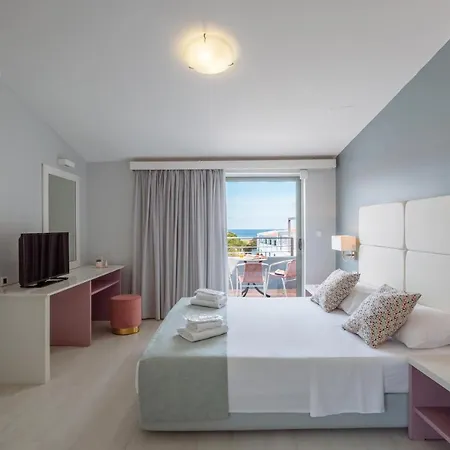 Sunrise Village 3* Platanias (Crete)